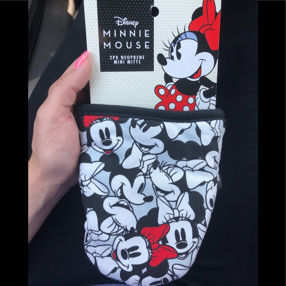 Disney Minnie 2 pk neoprene oven  mitts